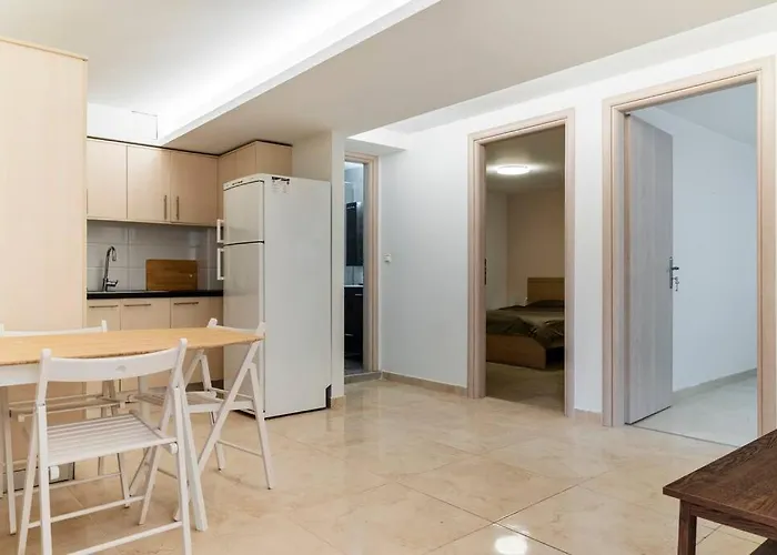 Apartment At Ano Glifada.
