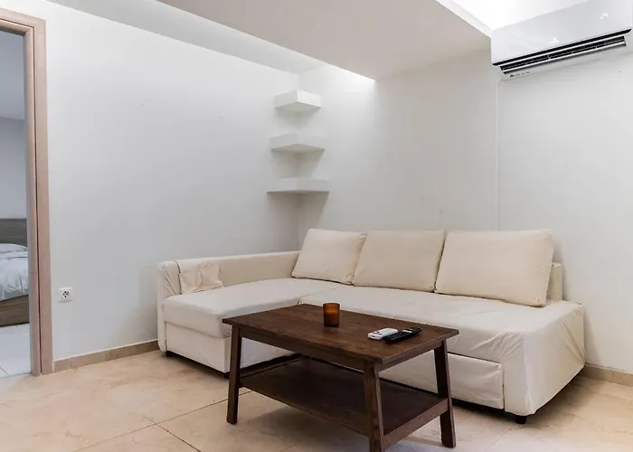 Apartment At Ano Glifada.