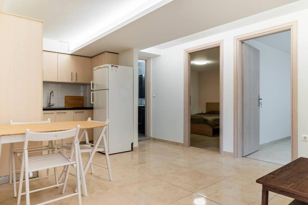 Apartment At Ano Glifada. Athens