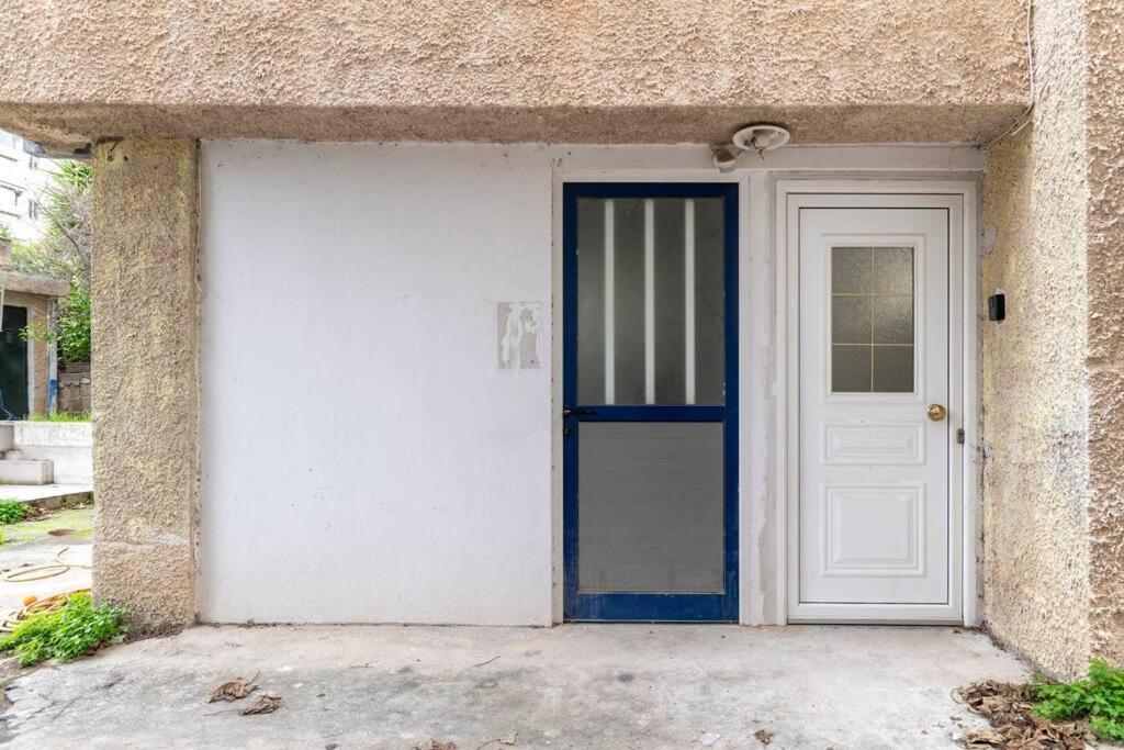 Apartament At Ano Glifada. *