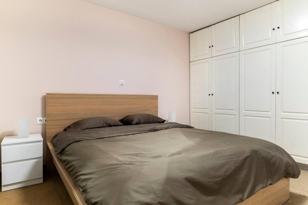 At Ano Glifada. Apartament